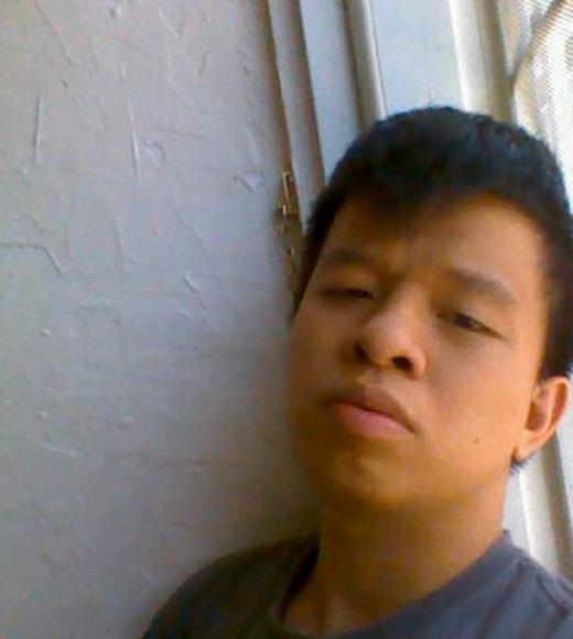 Portrait photo of Anthony Nguyen